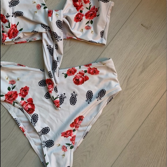 Zaful Patterned Bikini - Picture 2 of 3